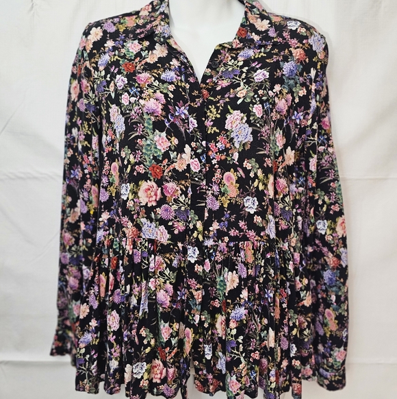 Tuckernuck Multicolor Floral Blouse - Picture 9 of 15